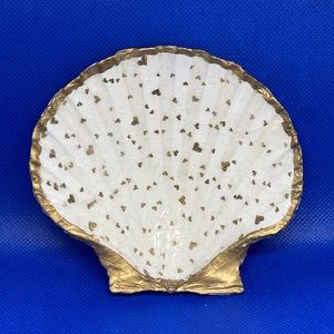 Decorative sea shell